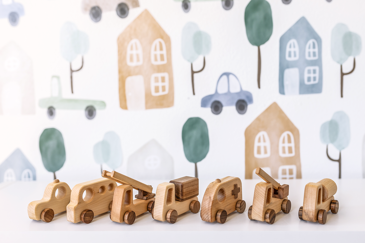 Leo's 7pc Wooden Cars & Trucks Set