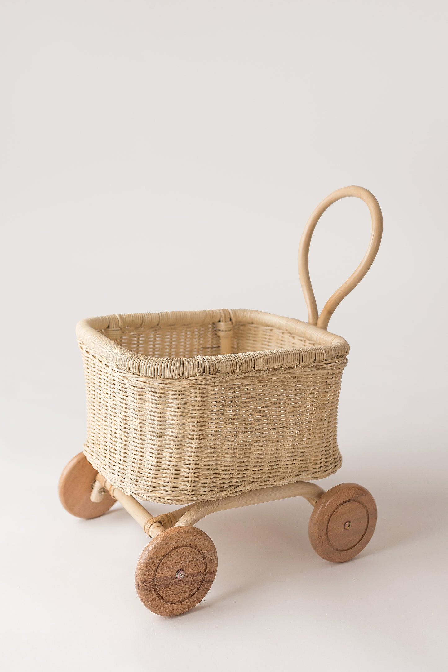 Theo Rattan Wagon