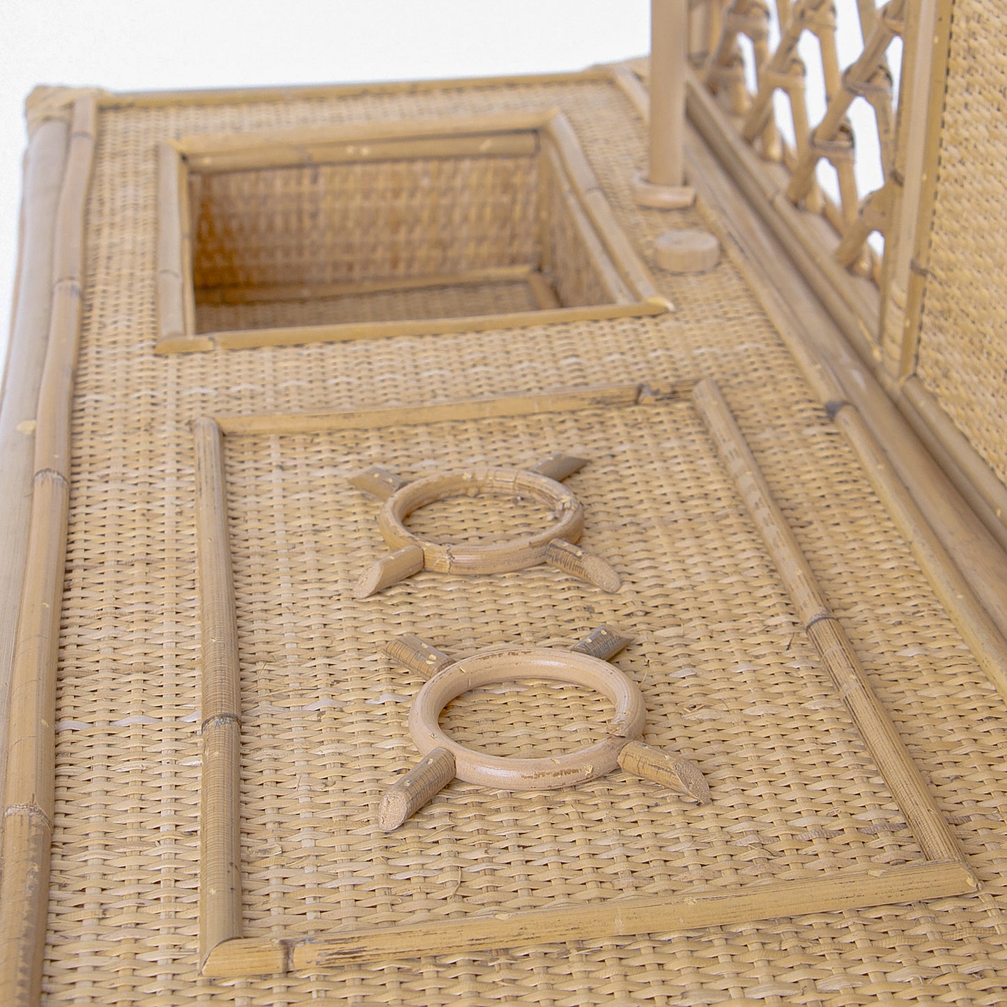 Hope Rattan Kitchenette