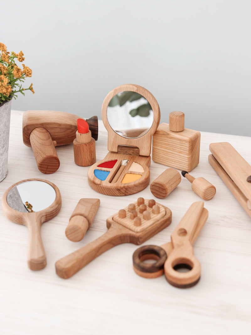 Wooden Salon Accessory Set