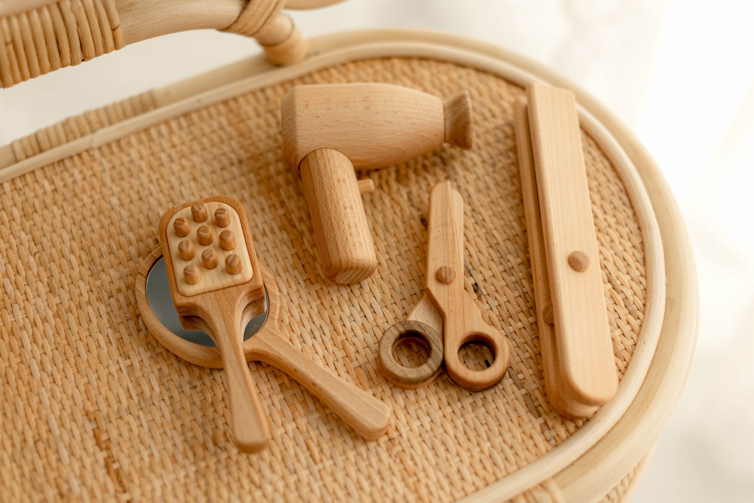 Wooden Salon Accessory Set