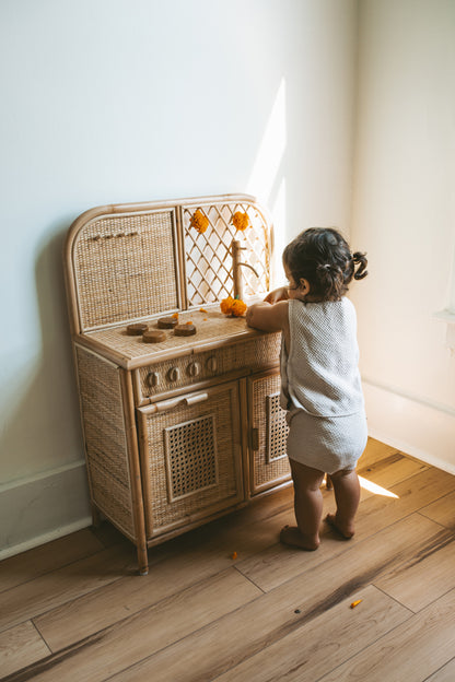 Small Sprouts Kitchenette